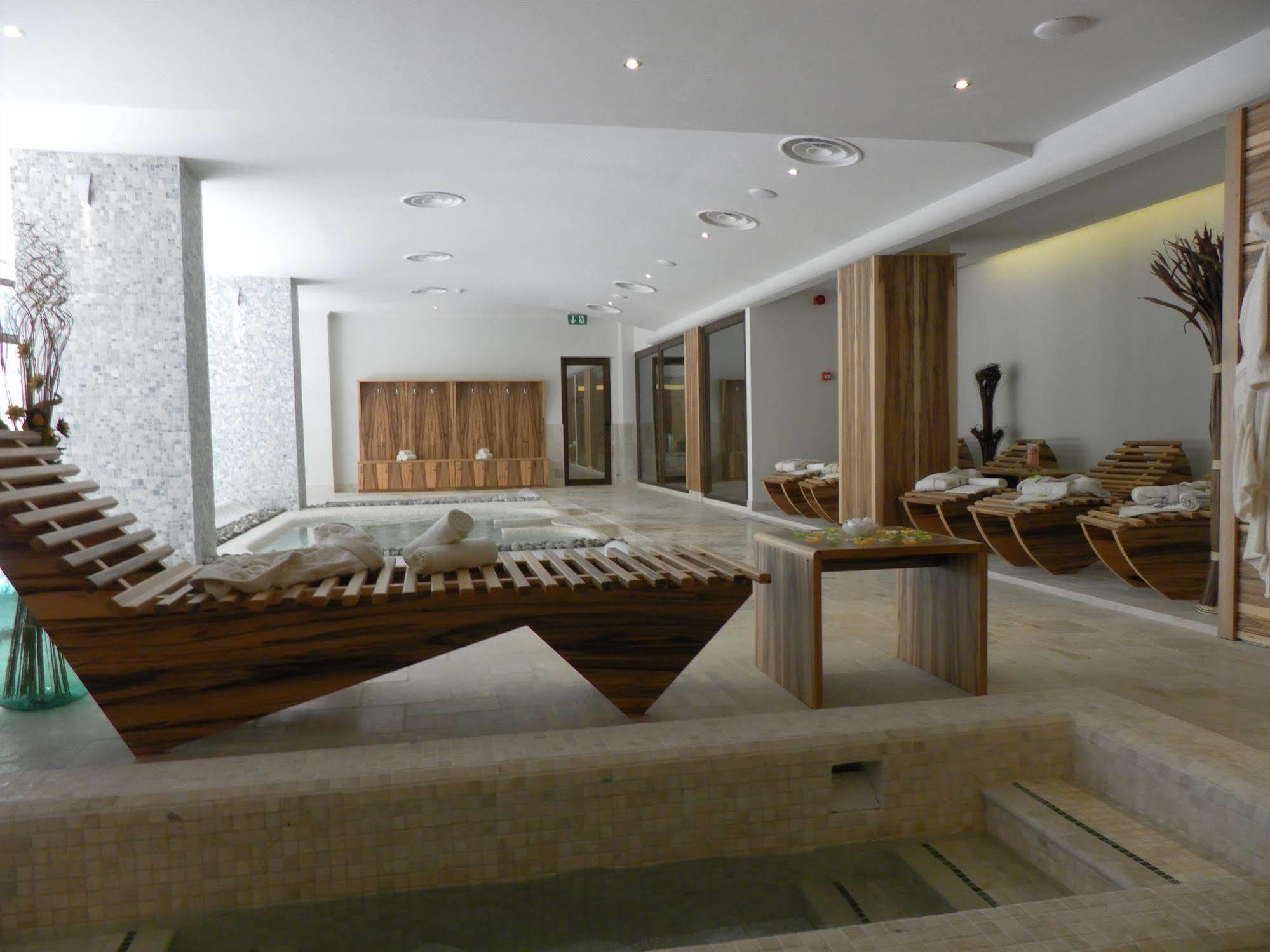 Ovindoli Park Hotel & Spa מראה חיצוני תמונה