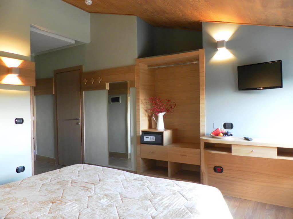 Ovindoli Park Hotel & Spa מראה חיצוני תמונה